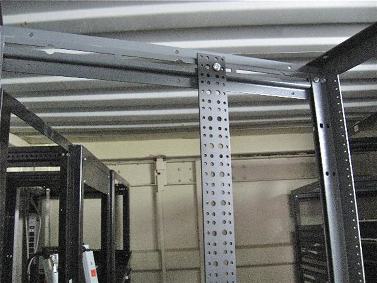 Image sur GKM Open Frame Racks, Full Size