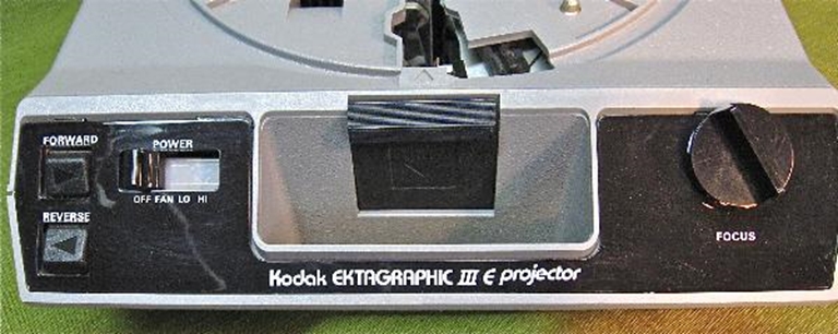 Image sur Kodak Ektagraphic III E 35mm Slide Projector