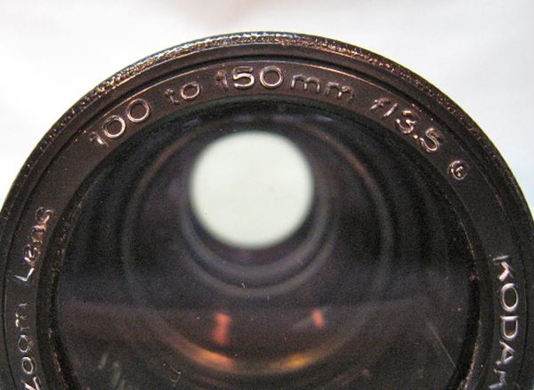 Image sur Kodak Ektagraphic 100-150mm f3.5 Zoom lens