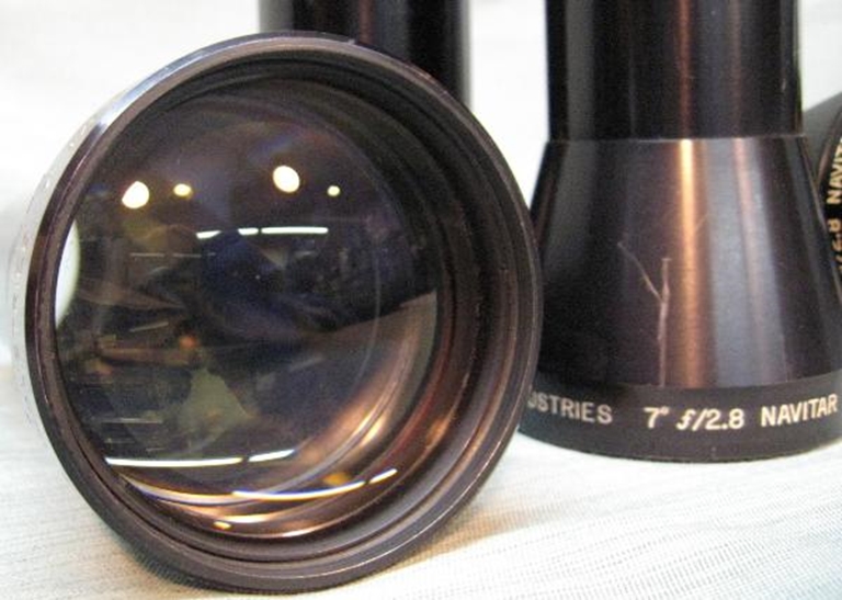 Image sur Navitar 7" f:2.8 Slide projection Lens