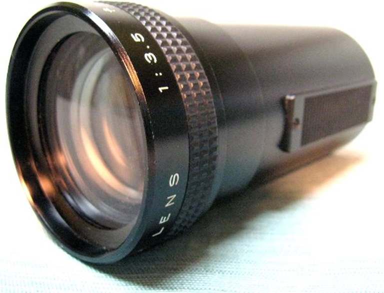 Image sur Elmo 70-120mm Slide Projection lens, f:3.5