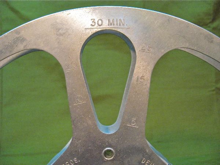 Image sur 16 MM film Reels 1200' Aluminum