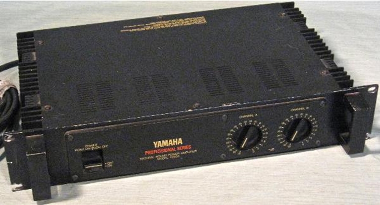 Image sur Yamaha P2050 Power Amplifier (sn 6673)