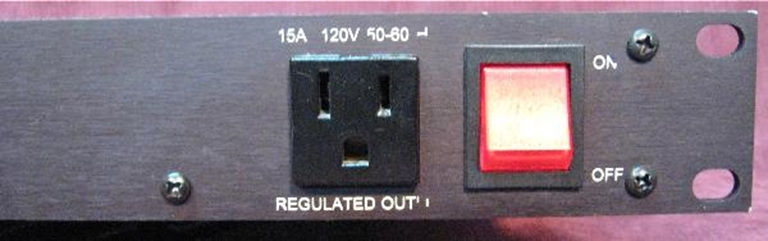 Image sur Furman AR-1215 AC Line Voltage Regulator