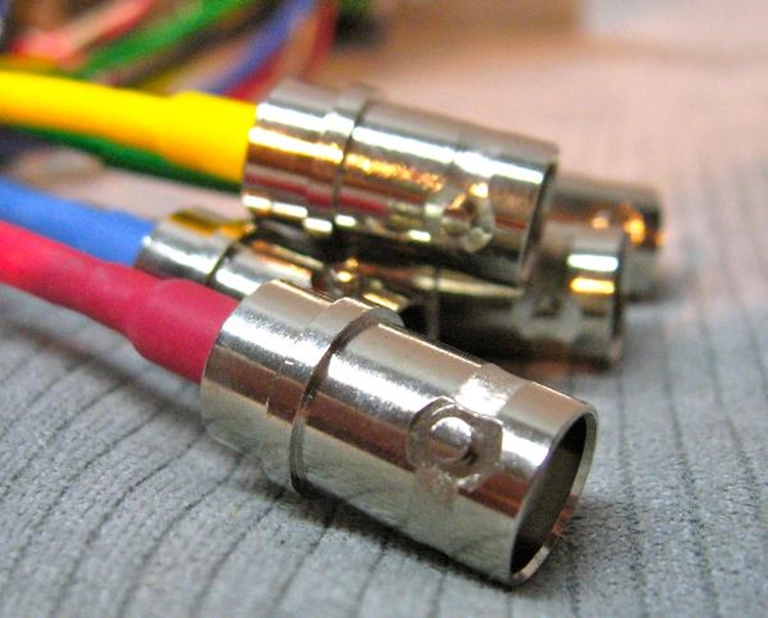 Image sur Extron DAV DAS MAAP  Modules with Wall plate