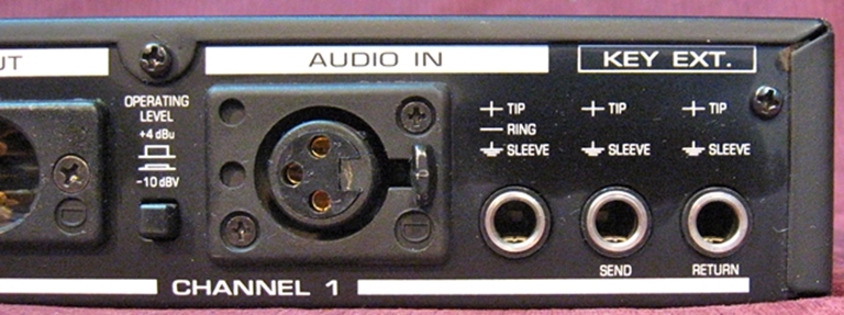 Image sur Behringer MDX 2100 composer