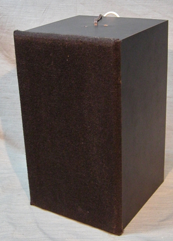 Image sur Philips AD5061M4 cabinets, Black on Black grille