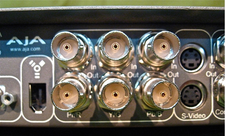 Afbeelding van Aja Io LA, Video Capture Breakout Boxes.  Call for Close Out Pricing!