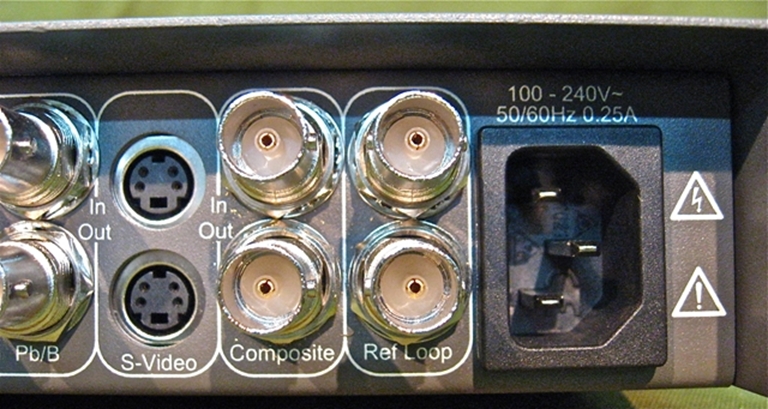 Afbeelding van Aja Io LA, Video Capture Breakout Boxes.  Call for Close Out Pricing!