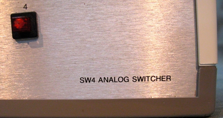 Image sur Extron SW4