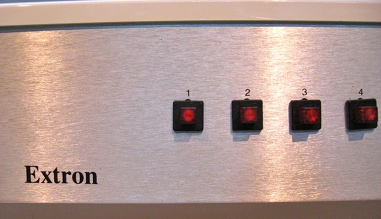 Image sur Extron SW4