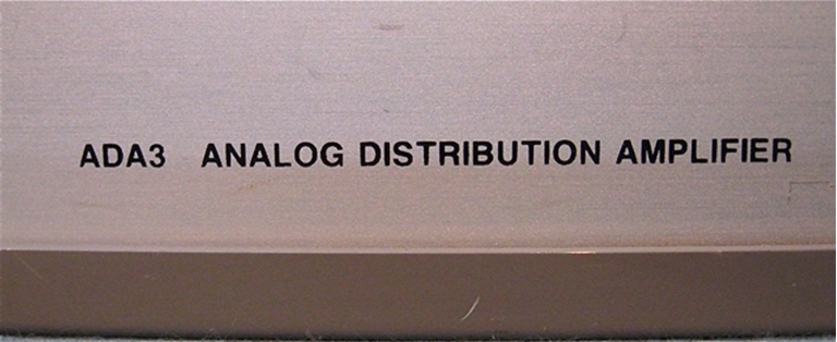 Image sur Extron ADA3, 1x3 RGBS Video DA