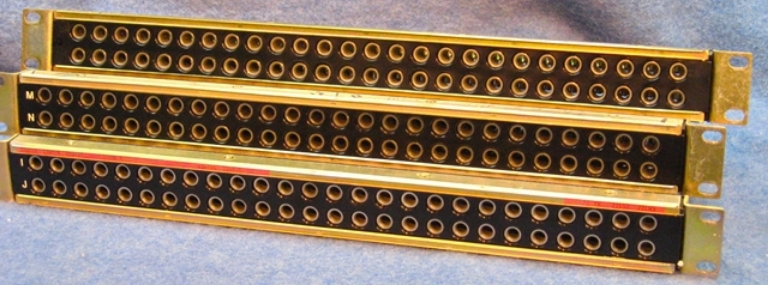 Image sur ADC/SwitchCraft Balanced, Switching Longframe Patch Panels, Close out prices.