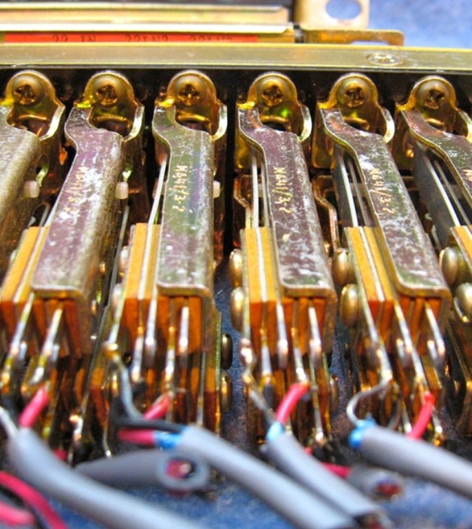 Image sur ADC/SwitchCraft Balanced, Switching Longframe Patch Panels, Close out prices.