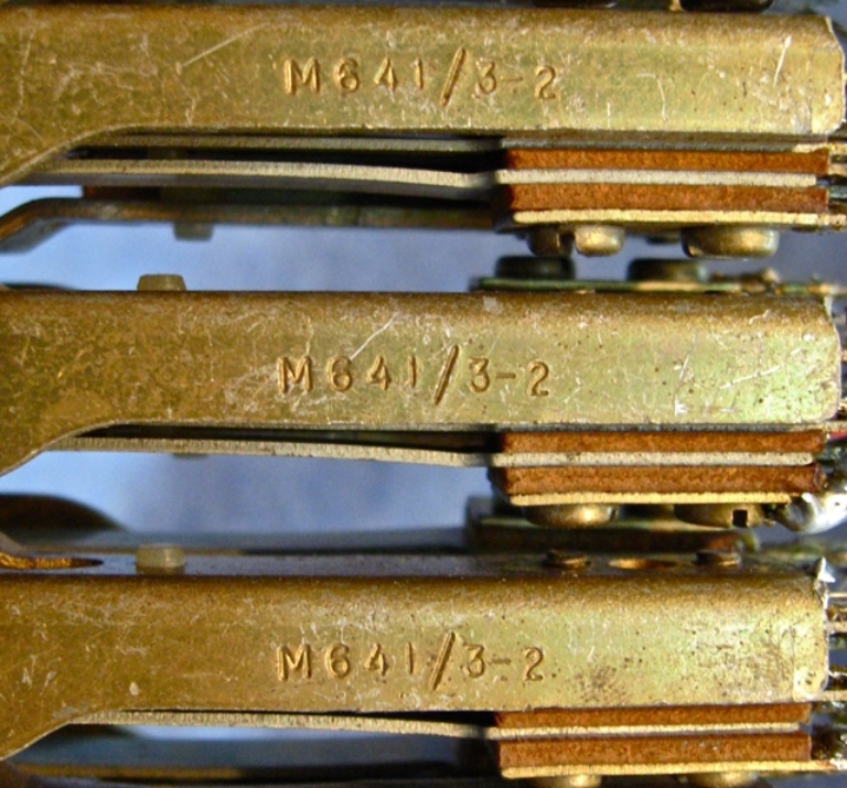 Image sur ADC/SwitchCraft Balanced, Switching Longframe Patch Panels, Close out prices.