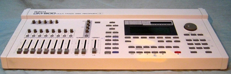 Image sur Roland DM800 MultiTrack Disk Recorder snZI01497