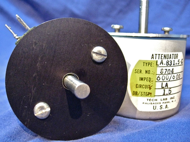 Image sur Tech Lab LA.831.5.C Stepped Attenuators, sn8704.