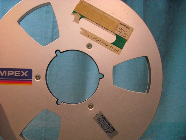Picture of Ampex 10" x .25" Empty Reel, 456 Rainbow Label