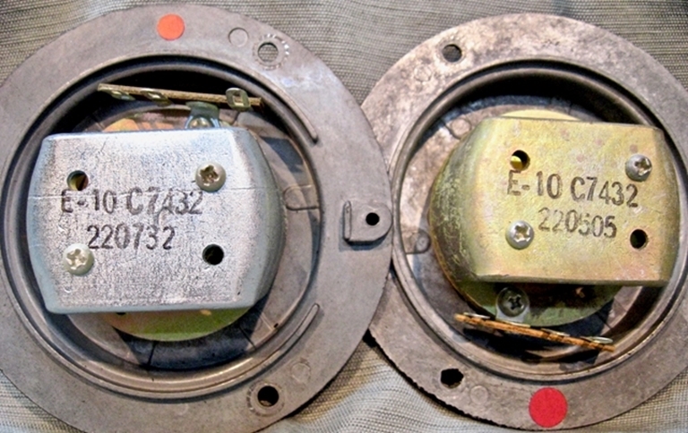 Image sur Jensen E-10 C7432 Sono-Dome Ultra-Tweeter Pair.