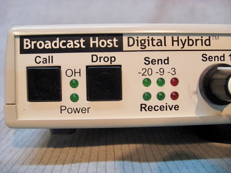 Image sur JK Audio Broadcast Host Telephone Interface