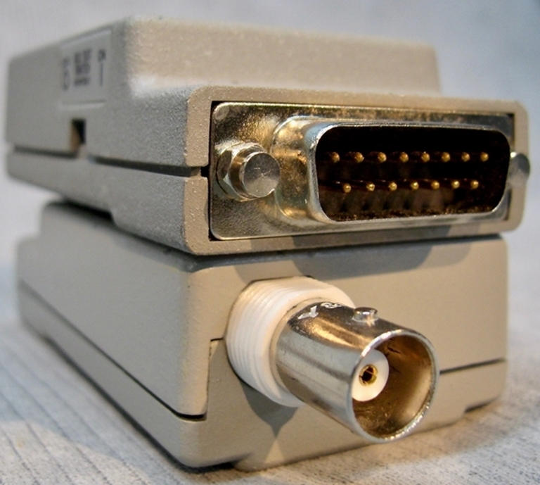 Image sur CentreCOM MX10S IEEE 802.3 MicroTransceiver 10 Base 2.