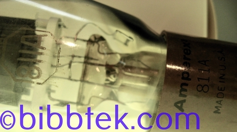 Afbeelding van Amperex 811A Transmitter tube #0113, NOS, tests good.