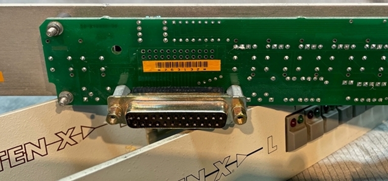 Image sur Grass Valley Group TEN-X-L Control panel only.