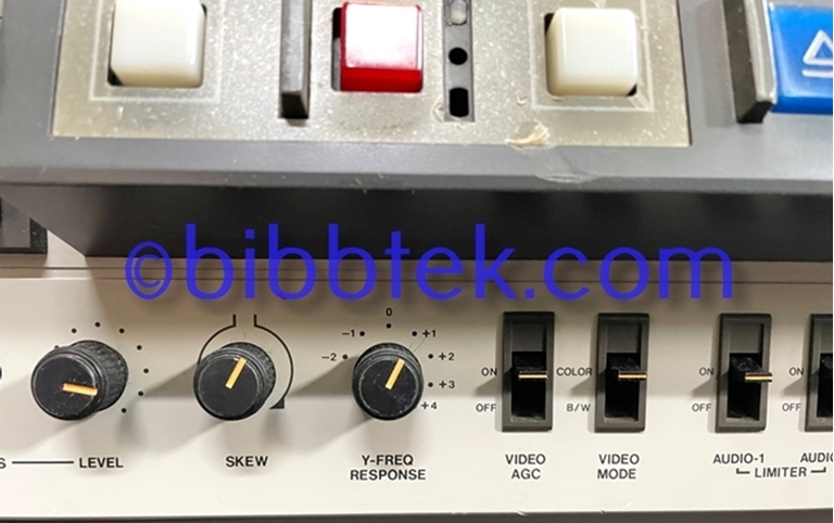 Image sur JVC CR850U Umatic Editing Recorders (Pair)