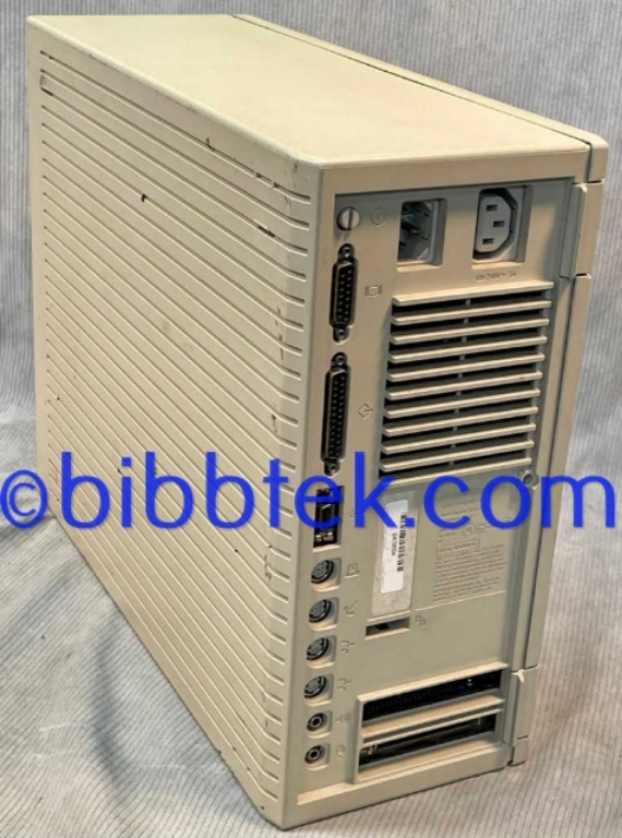 Image sur Apple mac Quadra 700 computer.