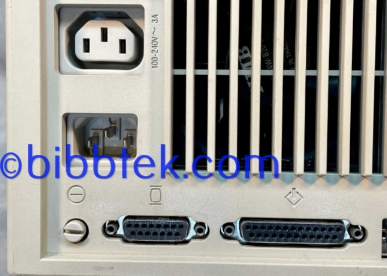 Image sur Apple mac Quadra 700 computer.